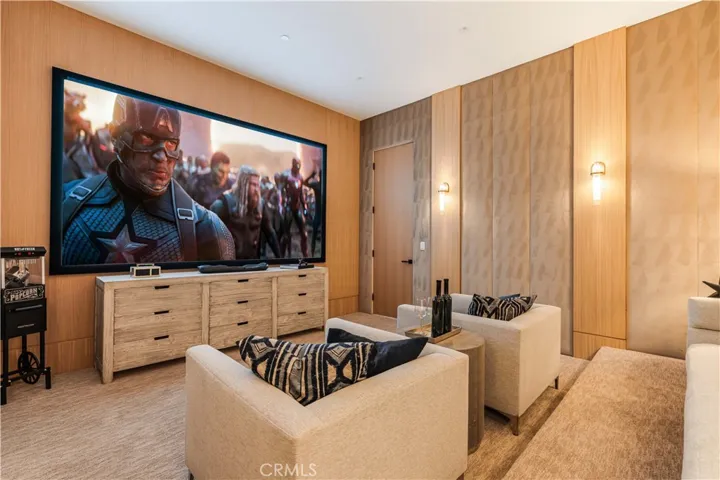16711 Moorpark Street, Encino, California 91436