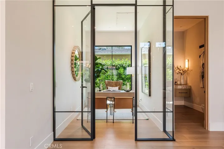 16711 Moorpark Street, Encino, California 91436