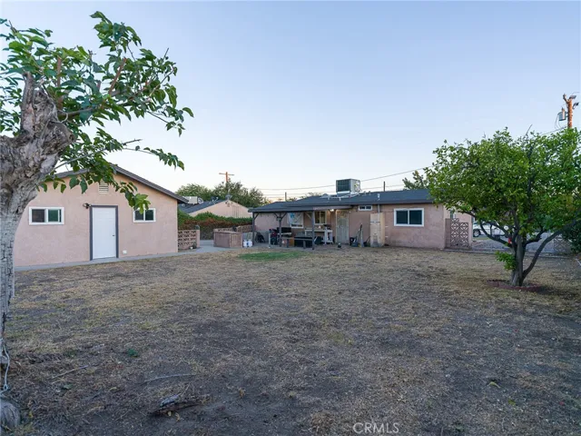 18464 Banyon Avenue, Rialto, California 92377