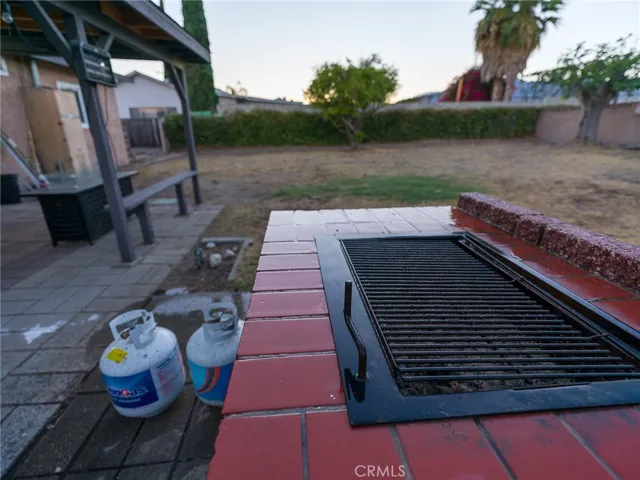 18464 Banyon Avenue, Rialto, California 92377