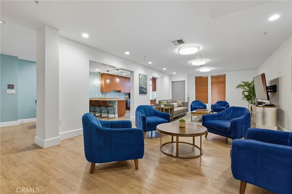 388 Ocean Boulevard 709, Long Beach, California 90802 home-pic-19