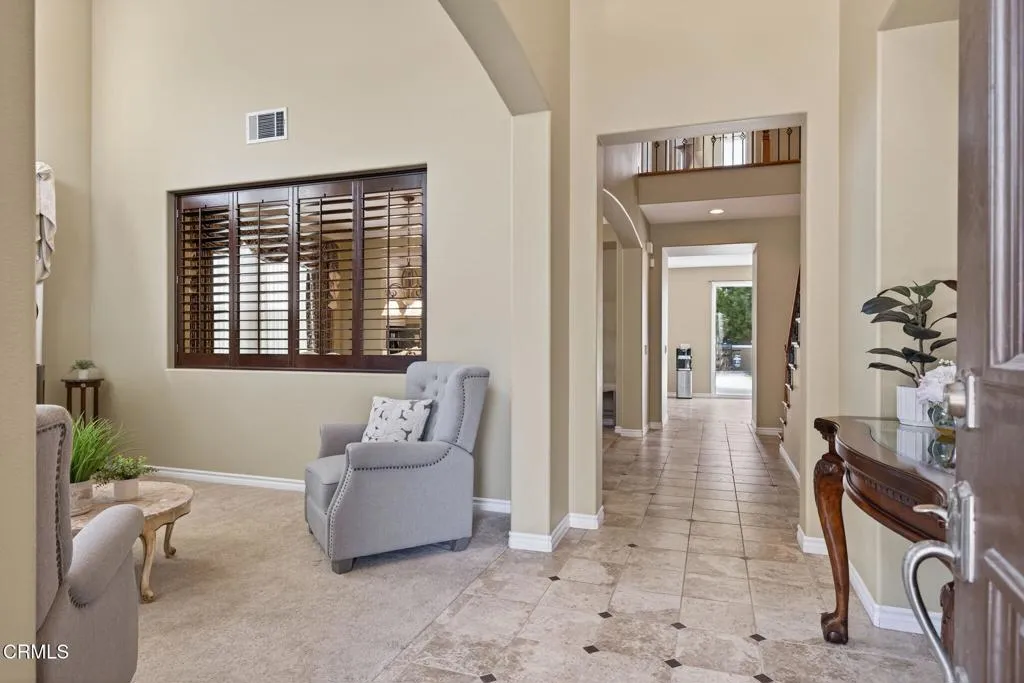 3680 Dry Creek Lane, Oxnard, California 93036 home-pic-6