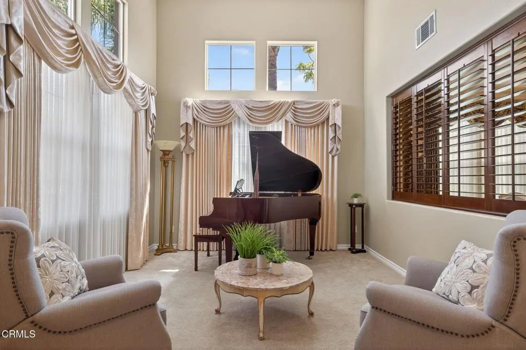 3680 Dry Creek Lane, Oxnard, California 93036 home-pic-8