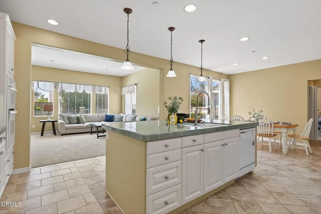 3680 Dry Creek Lane, Oxnard, California 93036 home-pic-19