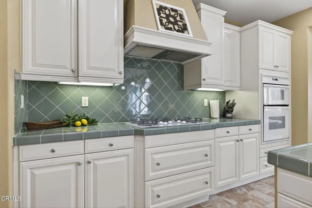 3680 Dry Creek Lane, Oxnard, California 93036 home-pic-20