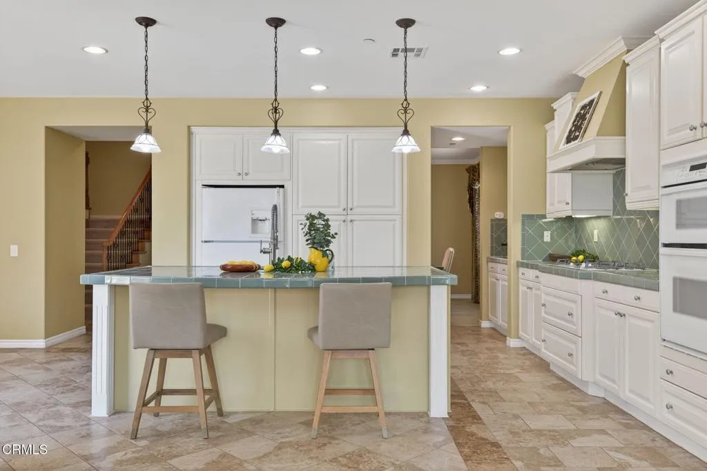 3680 Dry Creek Lane, Oxnard, California 93036 home-pic-17