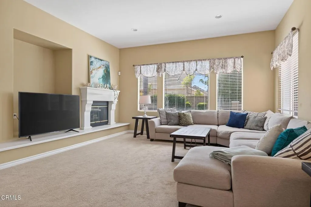 3680 Dry Creek Lane, Oxnard, California 93036 home-pic-23