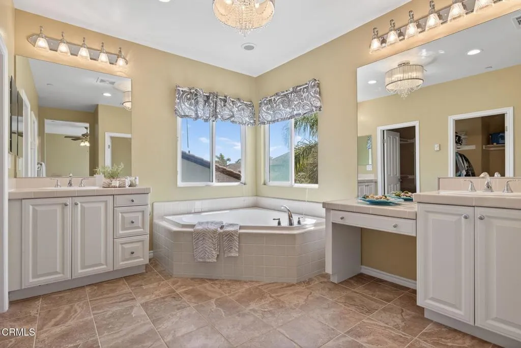 3680 Dry Creek Lane, Oxnard, California 93036 home-pic-34