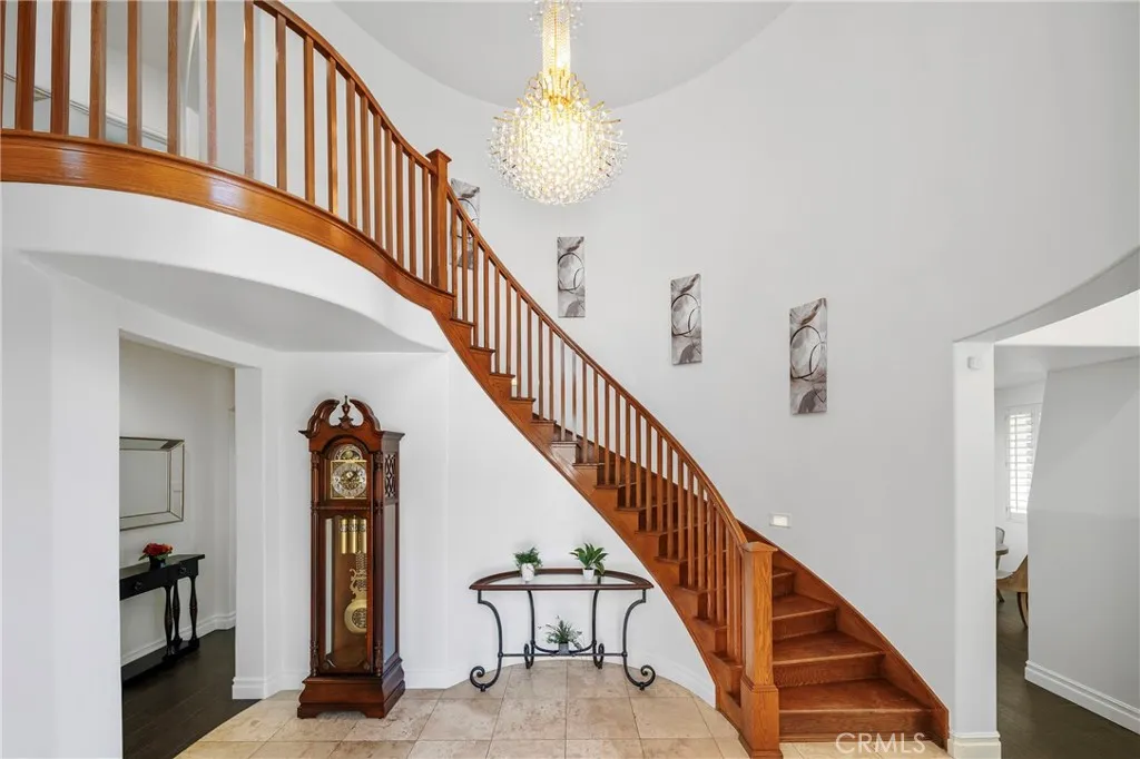 gallery-image 4