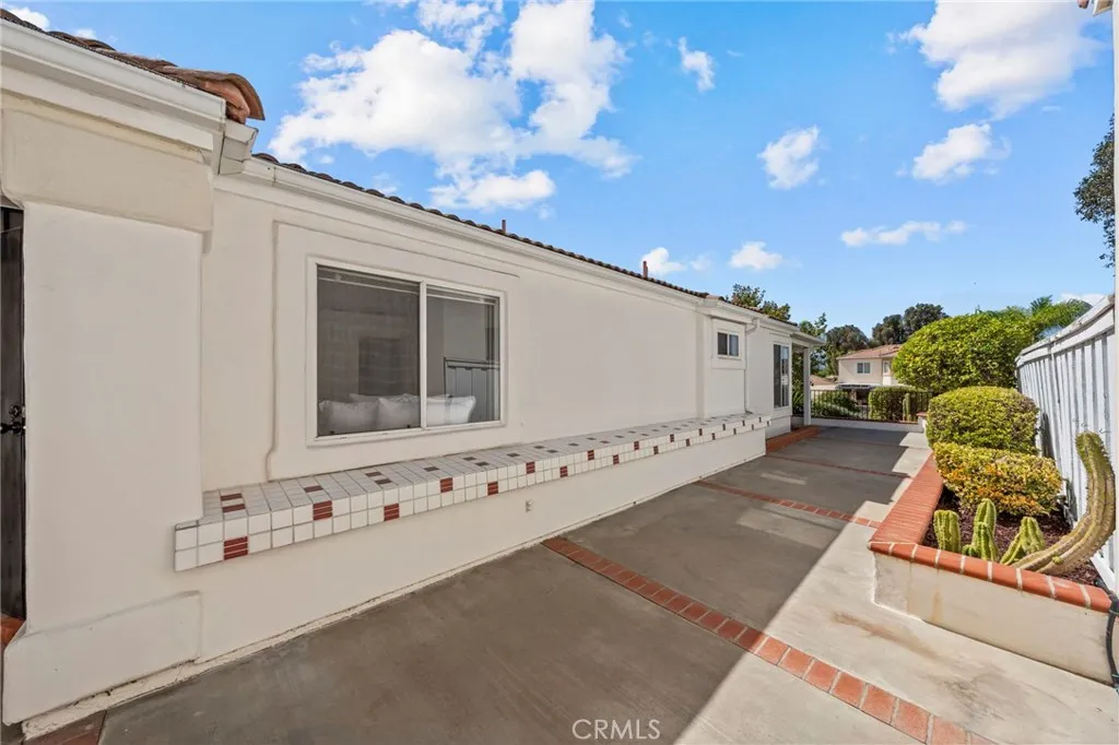 40415 Via Francisco, Murrieta, California 92562 home-pic-35