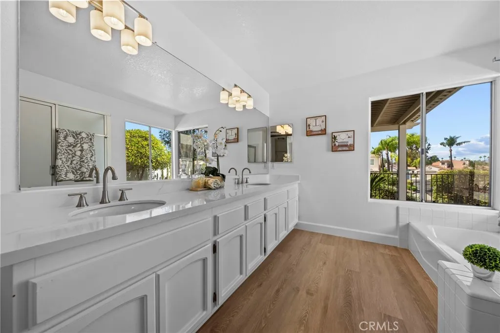 40415 Via Francisco, Murrieta, California 92562 home-pic-24