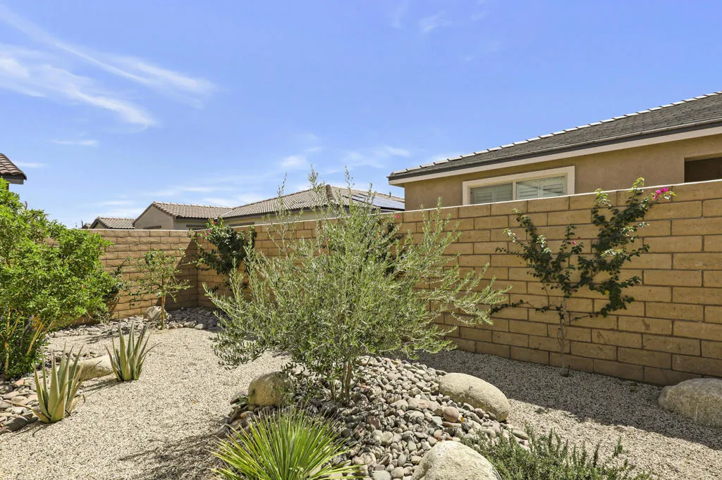 78783 Fortuna Place, Palm Desert, California 92211 home-pic-22