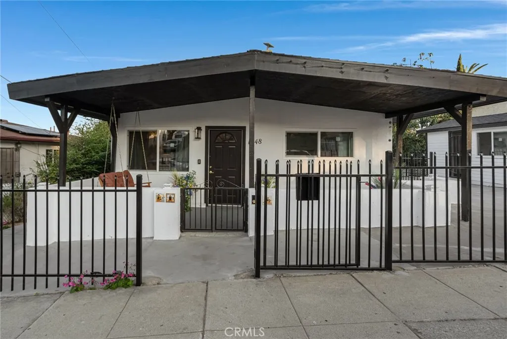 1048 Dexter Street, Los Angeles, California 90042 home-pic-1