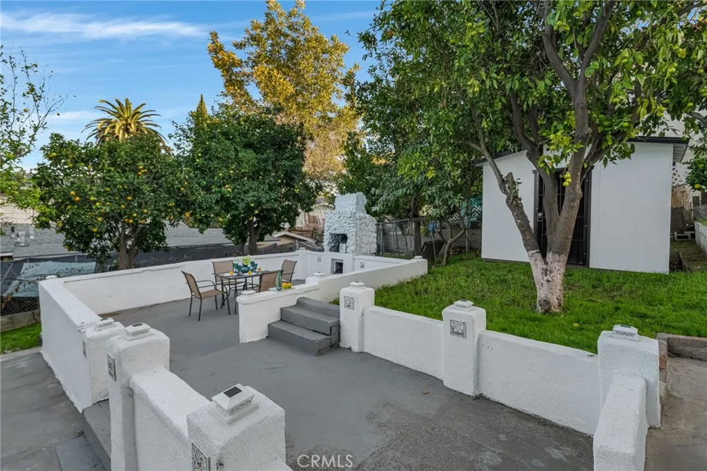 1048 Dexter Street, Los Angeles, California 90042 home-pic-37