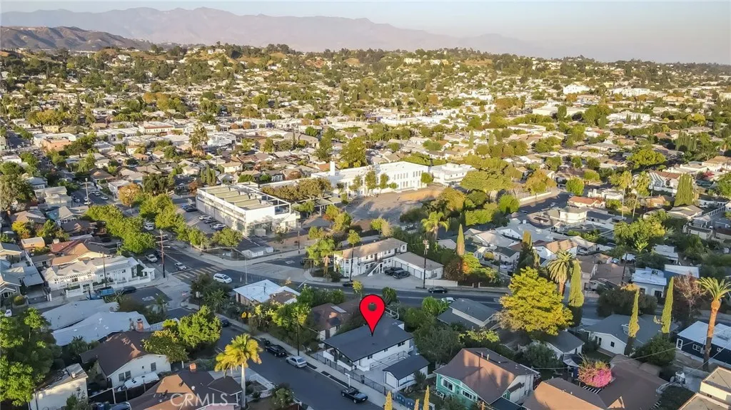 1048 Dexter Street, Los Angeles, California 90042 home-pic-48