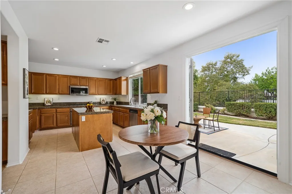 45435 Tioga Street, Temecula, California 92592 home-pic-17