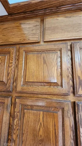 Real Wood Cabinets