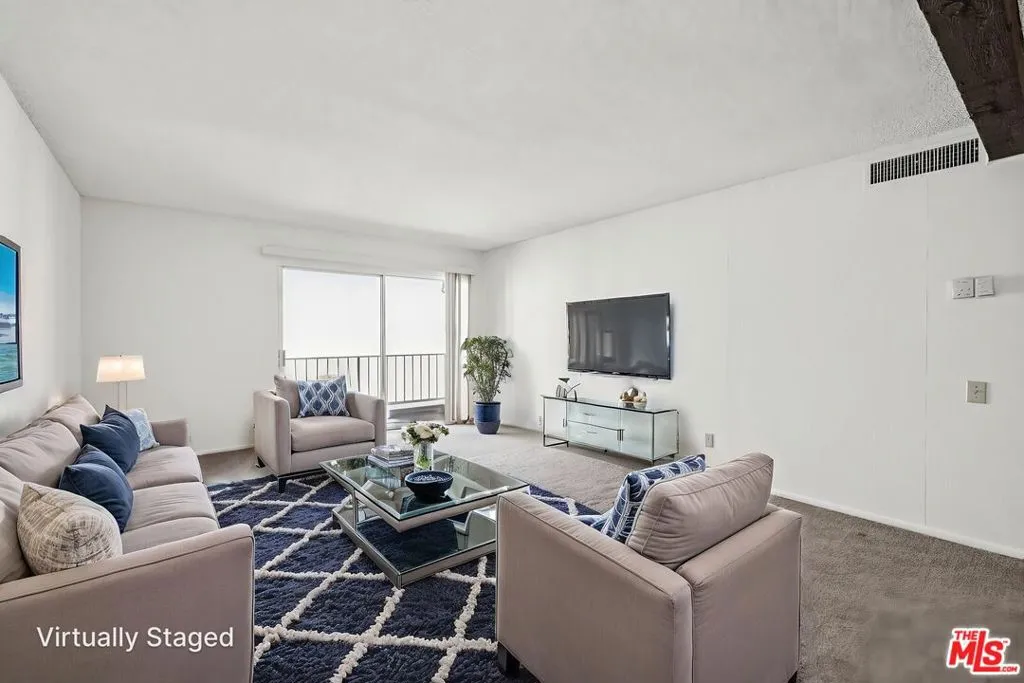 5460 White Oak Avenue A204, Encino, California 91316 home-pic-0