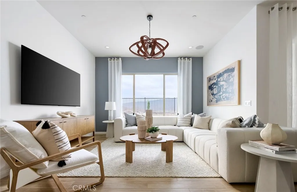 11893 Hillsong Drive, Corona, California 92883 home-pic-4