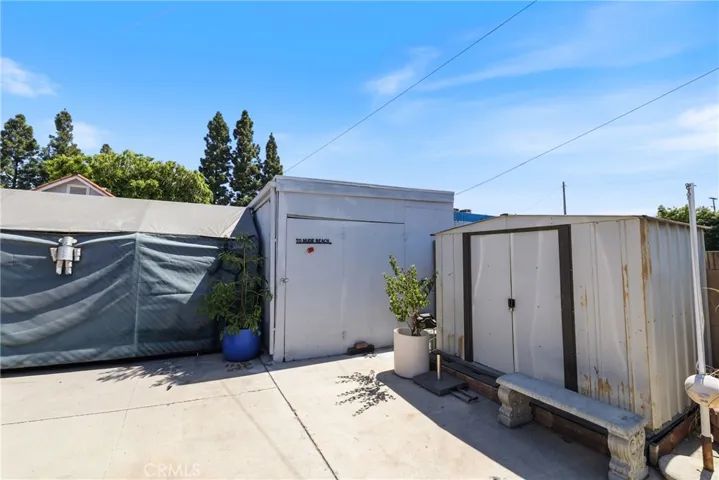 15329 1/2 Paramount Blvd: 1 BR/1BA Unit behind home / Yard