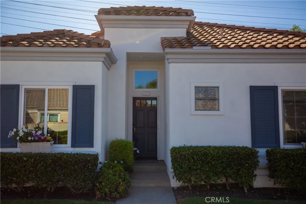 21341 Manzanillo, Mission Viejo, California 92692 home-pic-1