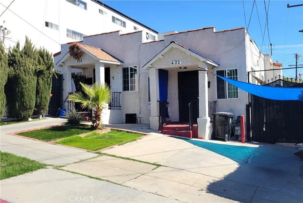 422 Normandie Place, Los Angeles, California 90004 home-pic-0