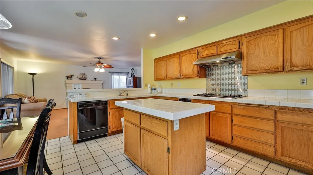 25961 Brookmere Ave, Loma Linda, California 92354 home-pic-10