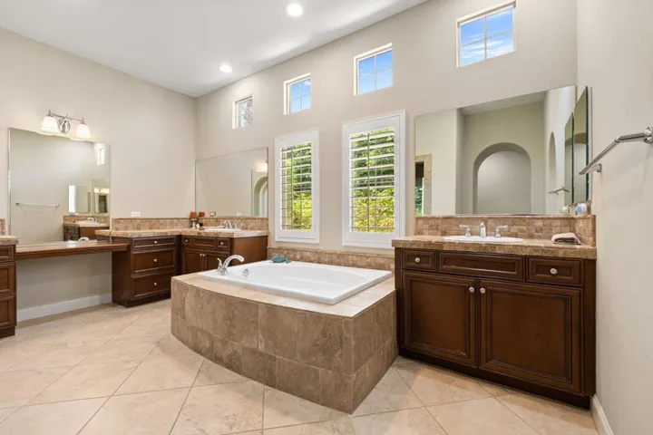 45-web-or-mls-8M4A7679