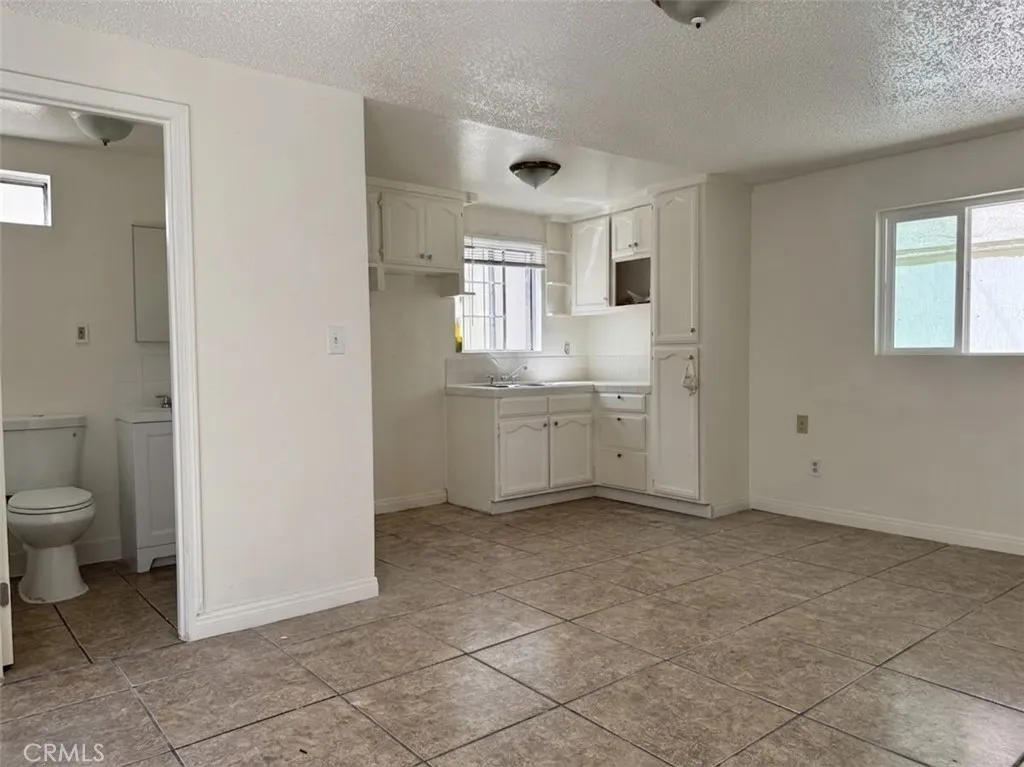 2749 Live Oak Street, Huntington Park, California 90255 — photo 5