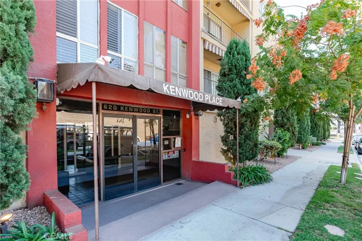 620 N Kenwood Street 309, Glendale, California 91206