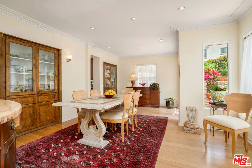 821 Malcolm Avenue, Los Angeles, California 90024 home-pic-10