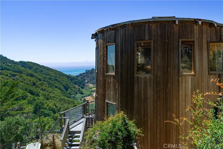 Exterior Ocean Facing