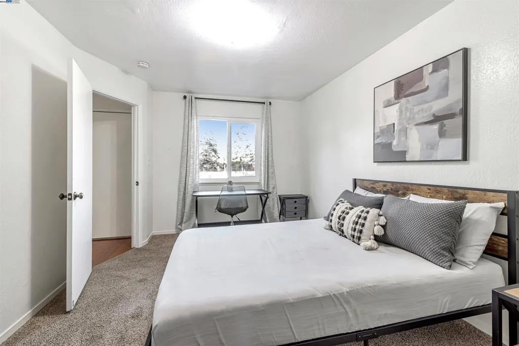 1416 12th St, Oakland, California 94607 home-pic-20