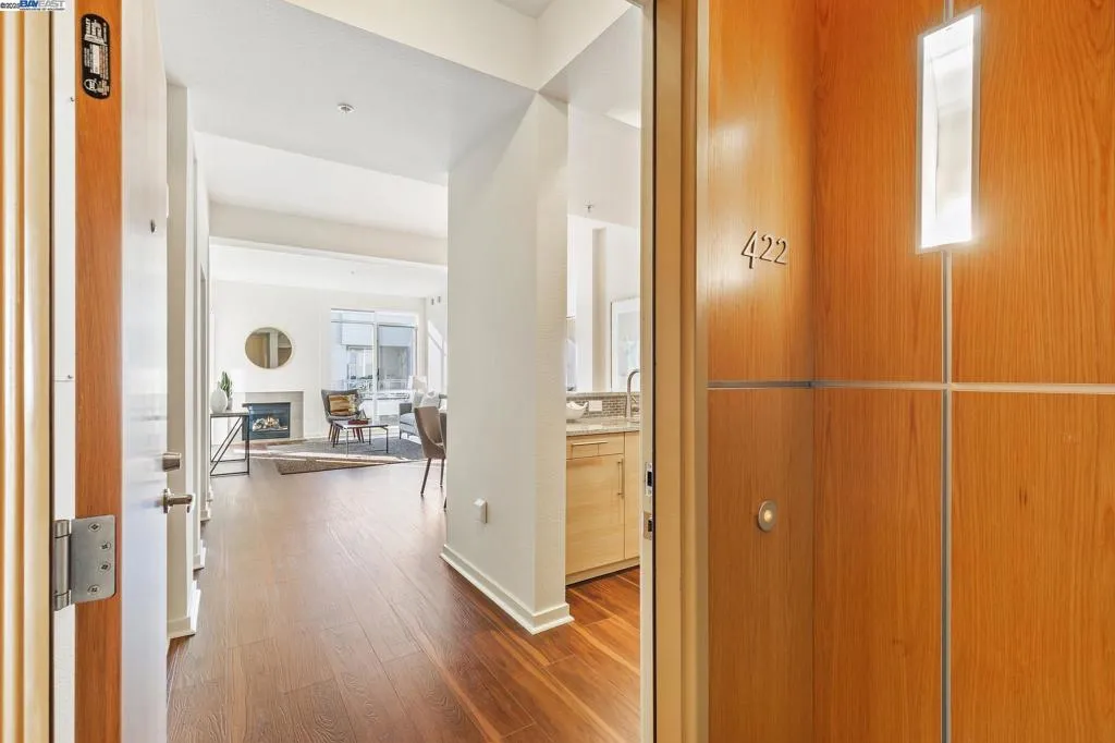 1655 N California Blvd 422, Walnut Creek, California 94596 home-pic-17