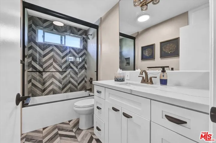 Upstairs Bathroom
