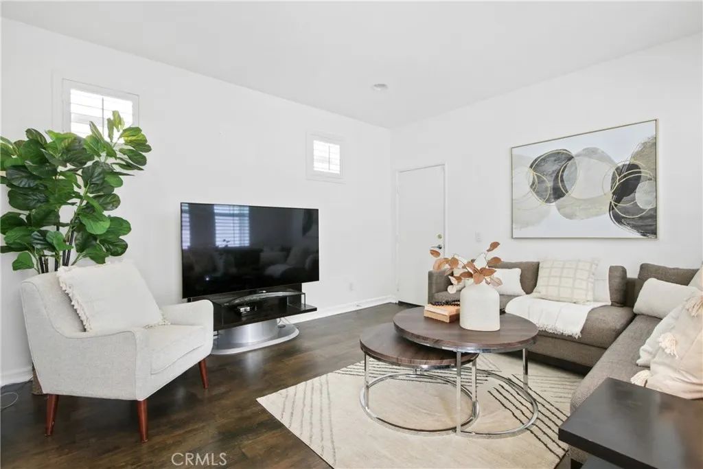9 Paddock Pl, Ladera Ranch, California 92694 home-pic-10