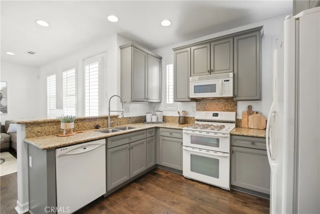 9 Paddock Pl, Ladera Ranch, California 92694 home-pic-7
