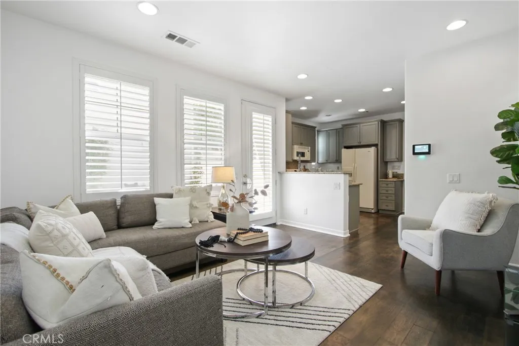 9 Paddock Pl, Ladera Ranch, California 92694 home-pic-5