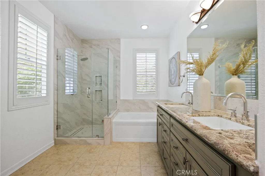 9 Paddock Pl, Ladera Ranch, California 92694 home-pic-16
