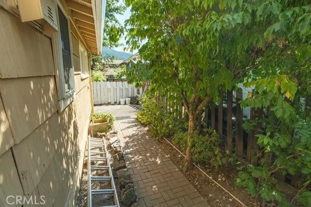 5505 Sacramento Avenue, Dunsmuir, California 96025