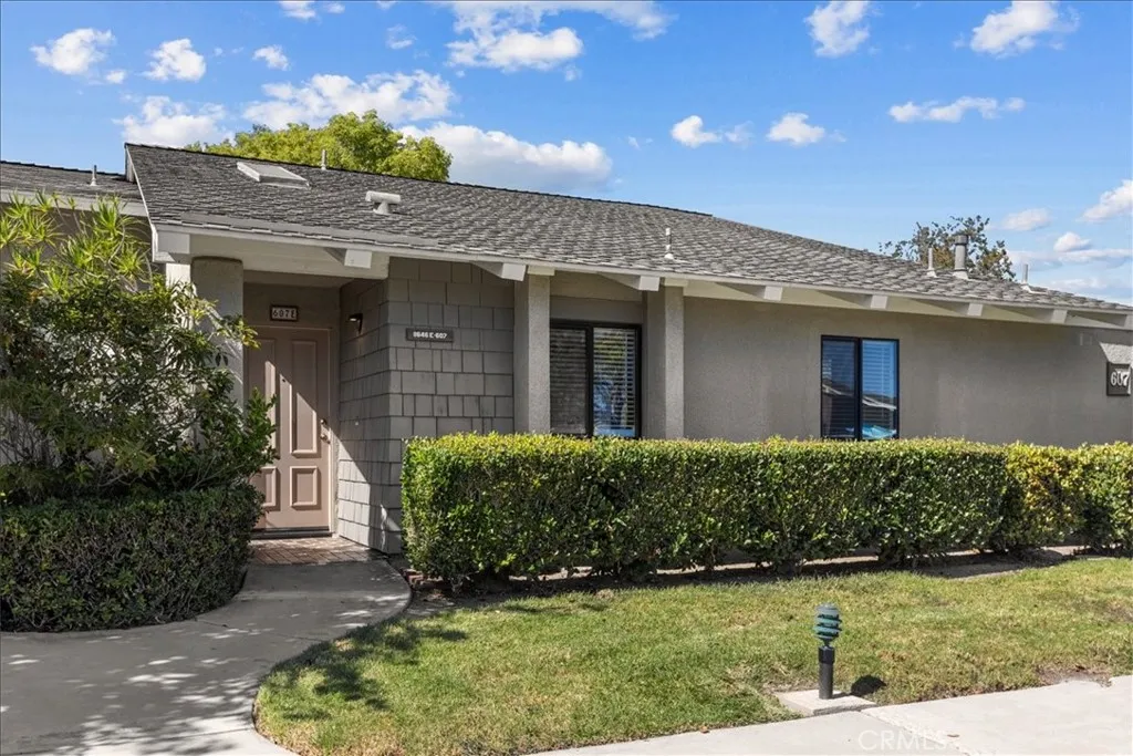 8646 Butte Circle E607, Huntington Beach, California 92646 home-pic-0
