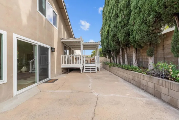 14592 Oak Avenue, Irvine, California 92606