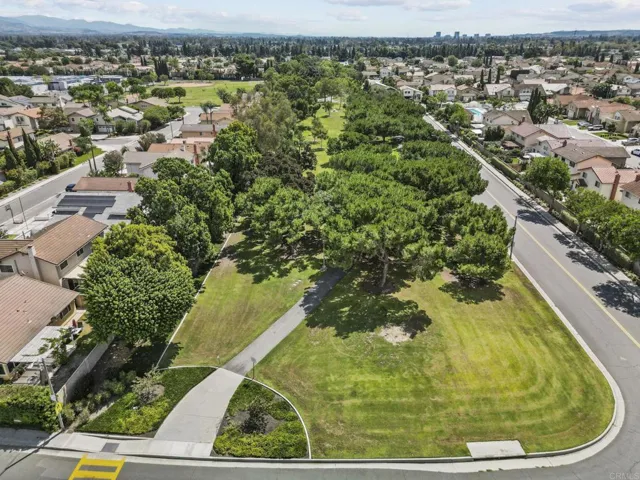 14592 Oak Avenue, Irvine, California 92606