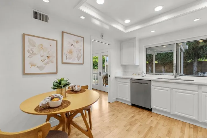 14592 Oak Avenue, Irvine, California 92606