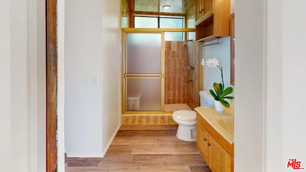 525 N Rexford Drive, Beverly Hills, California 90210 home-pic-42