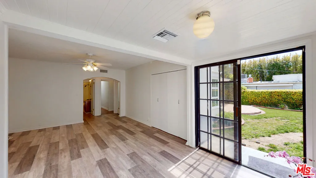 525 N Rexford Drive, Beverly Hills, California 90210 home-pic-30