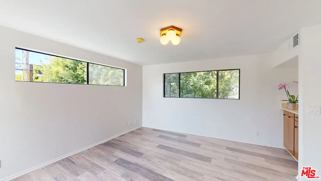 525 N Rexford Drive, Beverly Hills, California 90210 home-pic-40