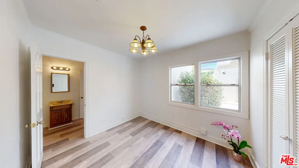 525 N Rexford Drive, Beverly Hills, California 90210 home-pic-34