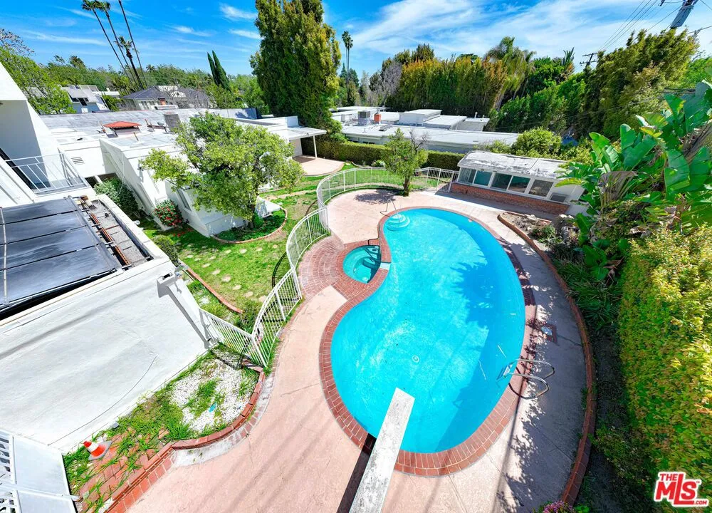 525 N Rexford Drive, Beverly Hills, California 90210 home-pic-71