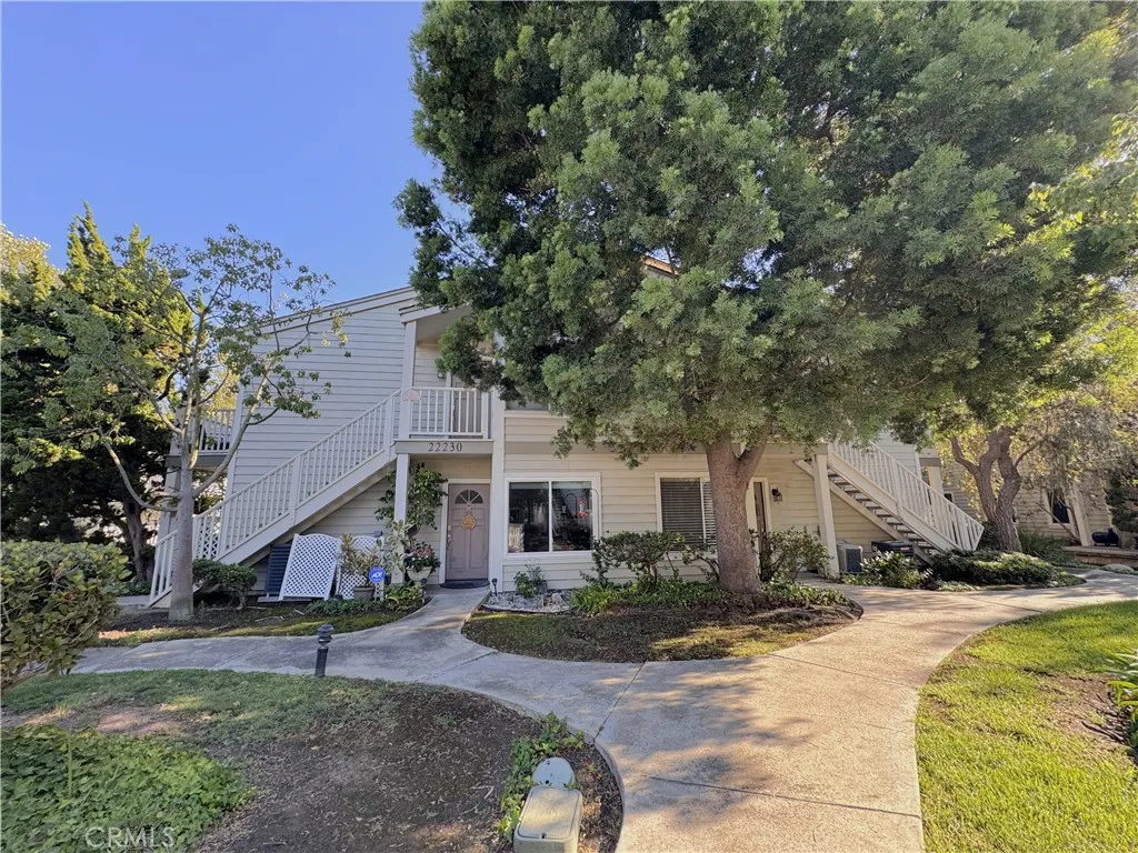 22230 S Vermont Avenue 203, Torrance, California 90502, 2 Bedrooms Bedrooms, ,2 BathroomsBathrooms,Residential Lease,For Rent,Vermont,SB25216236